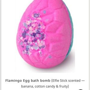 Lush Flamingo Egg Bath Bomb
